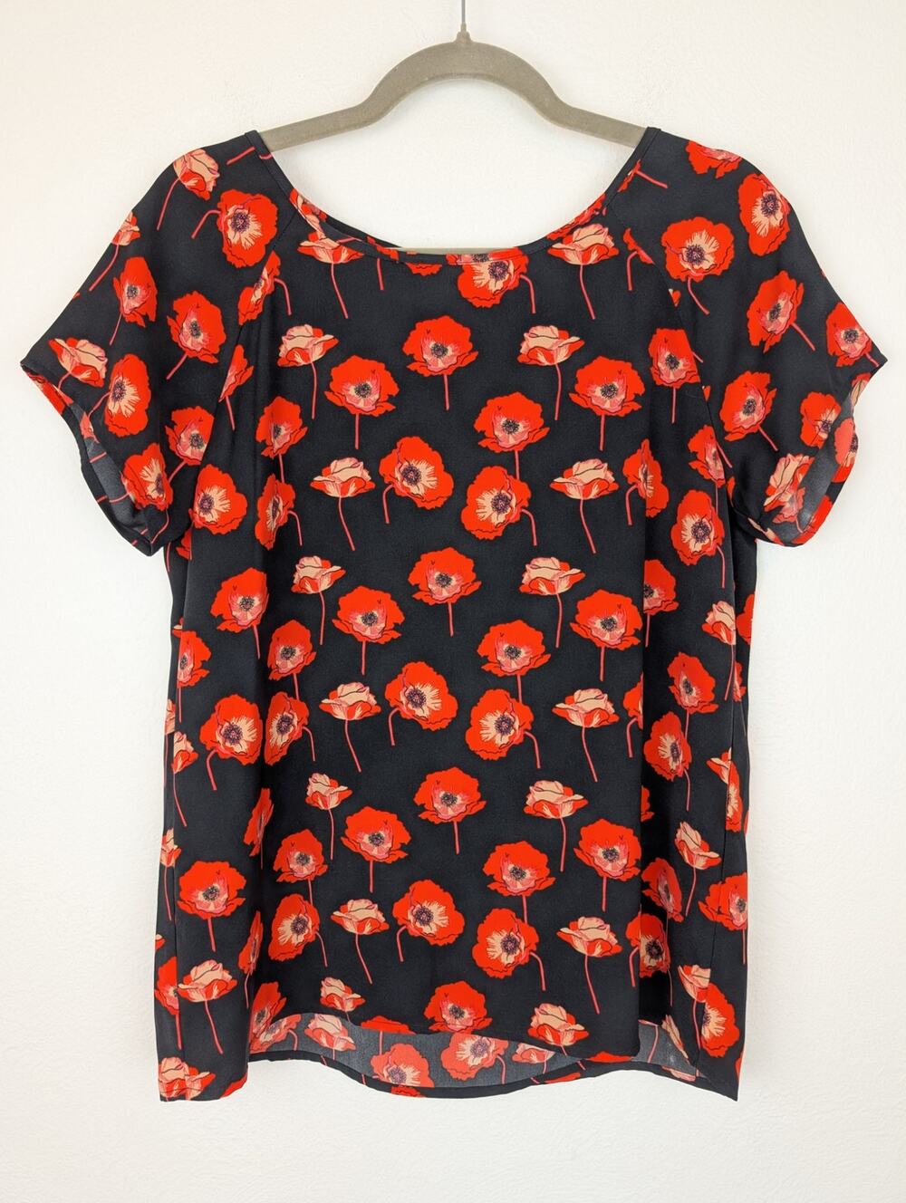 Cabi Flanders Poppy Top Blouse Split Back Cottagecore Spring Black Red Size S
